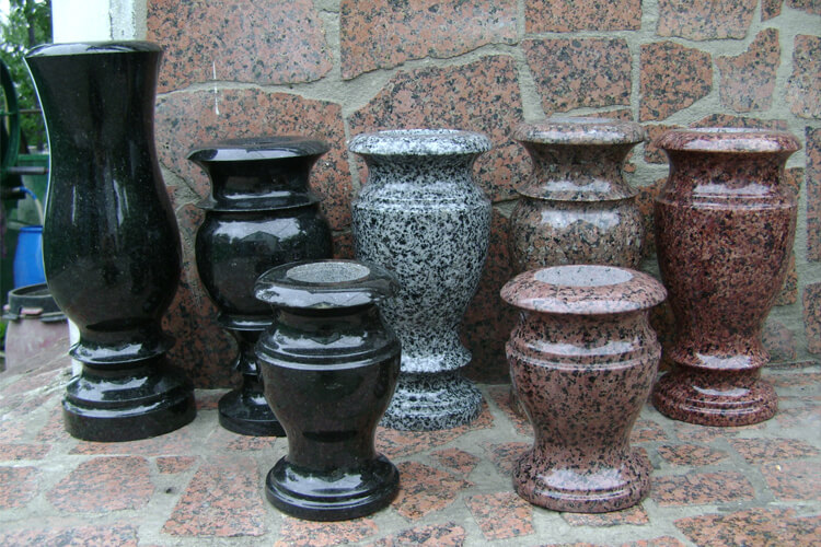 Ритуальные вазы в Санкт-Петербурге