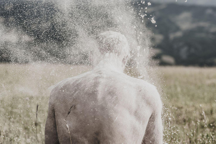 Знаменитости, завещавшие развеять свой прах