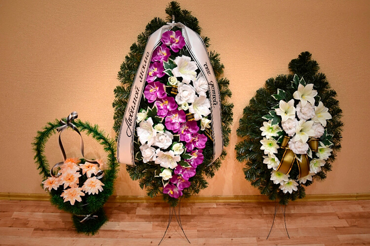 Сделать траурный венок своими руками в Санкт-Петербурге