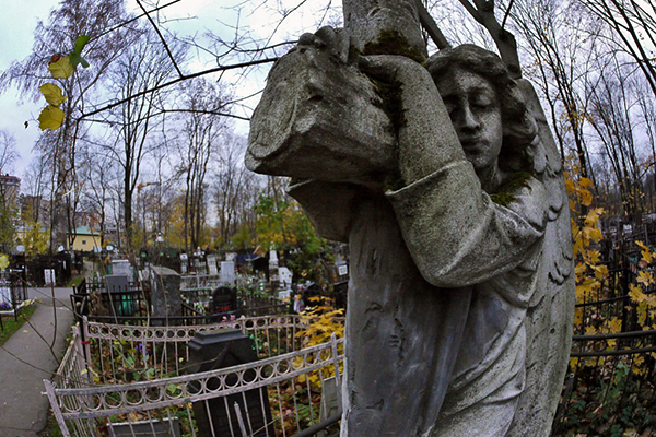 Заброшенные могилы знаменитостей