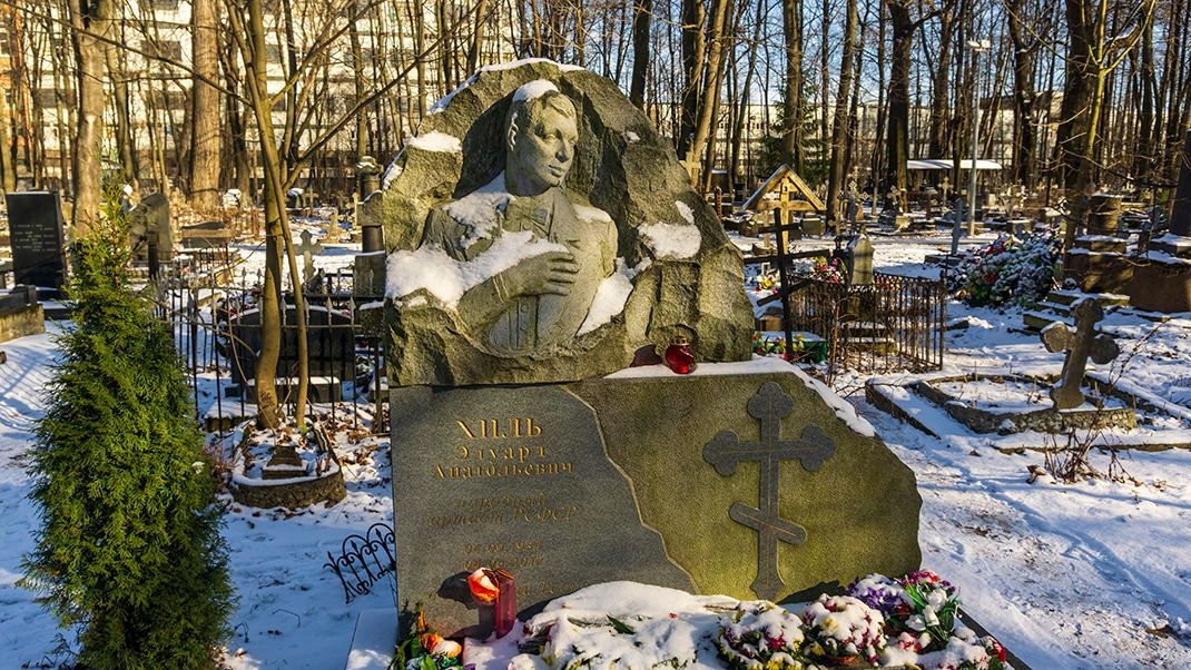 Могилы знаменитых петербуржцев