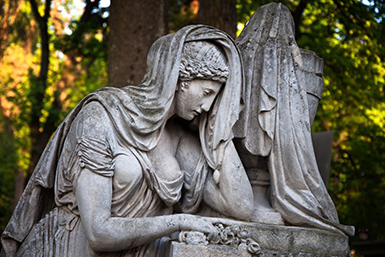 Родственная могила и родственное захоронение в Санкт-Петербурге