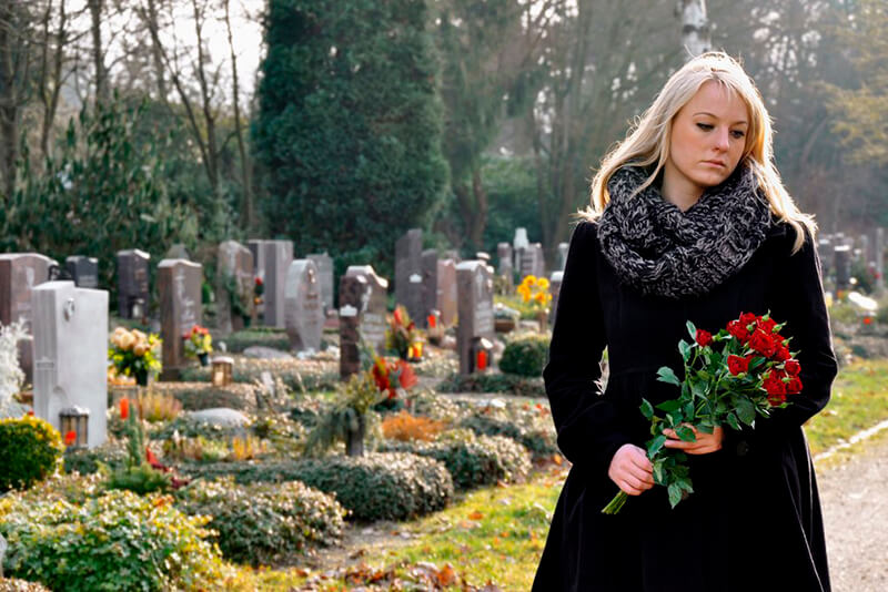 Траурная одежда в Санкт-Петербурге