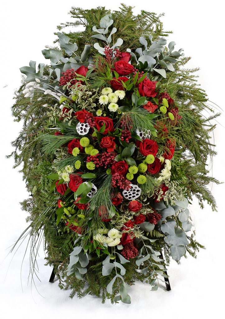 Венок из живых цветов